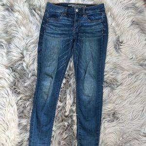 AMERICAN EAGLE SUPER STRETCH JEGGINGS